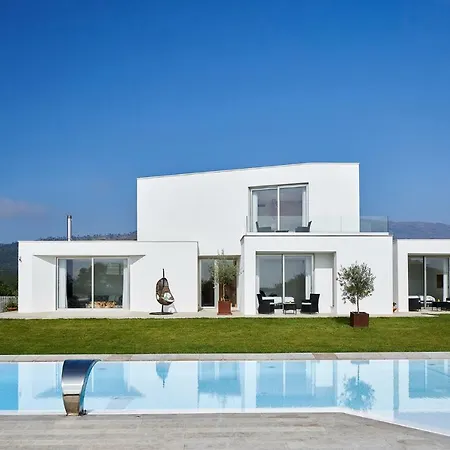 Oliveira House * Castelo Novo