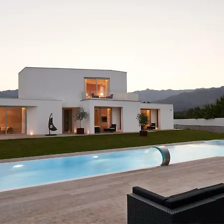 Guest house Oliveira House